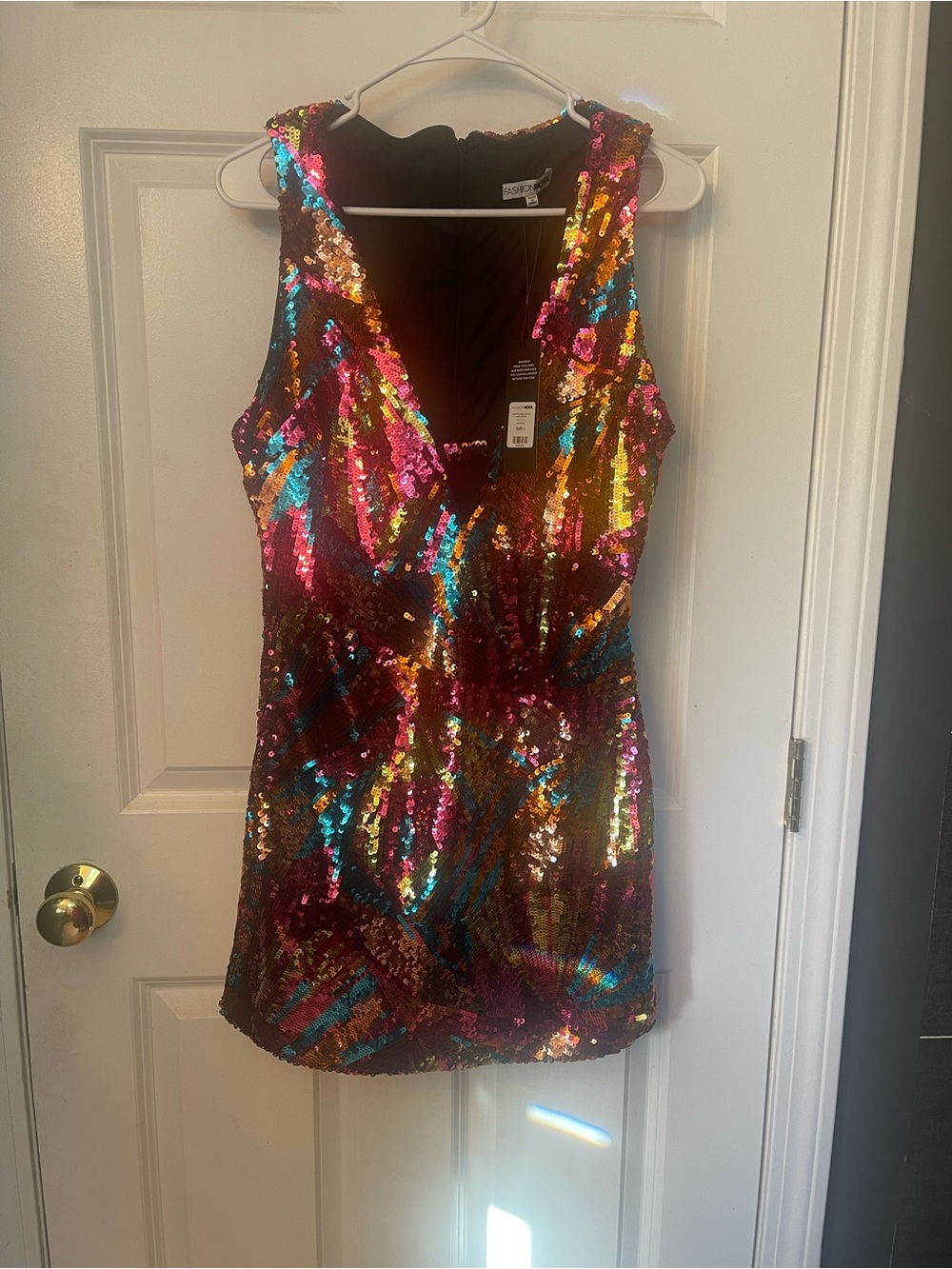 Fashion Nova Multicolor Sequin V-Neck Sleeveless Top